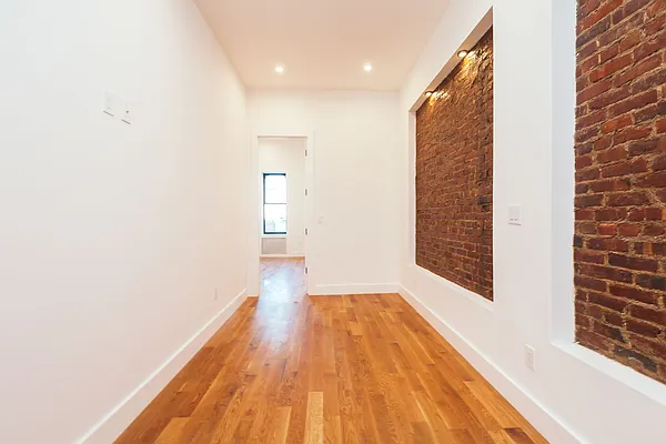 Rented by Nooklyn NYC LLC | media 17