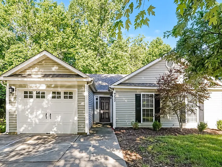 9232 Kimmel Ln — Photo 1