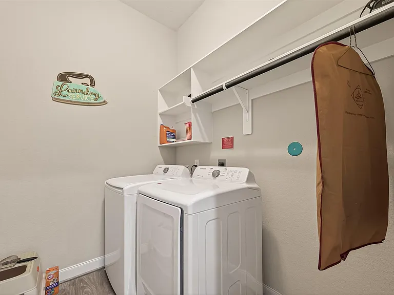 2209 Hidden Meadow Ln — Photo 18