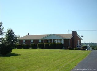 5703 E Newlon Rd, Pekin, IN 47165