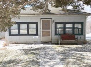 526 N 4th St, Le Claire, IA