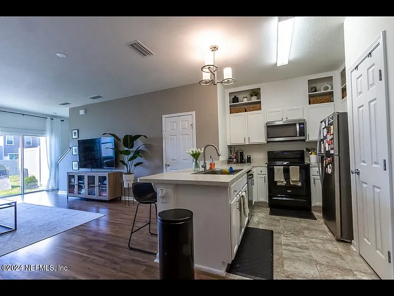 7841 Merchants Way — Photo 4