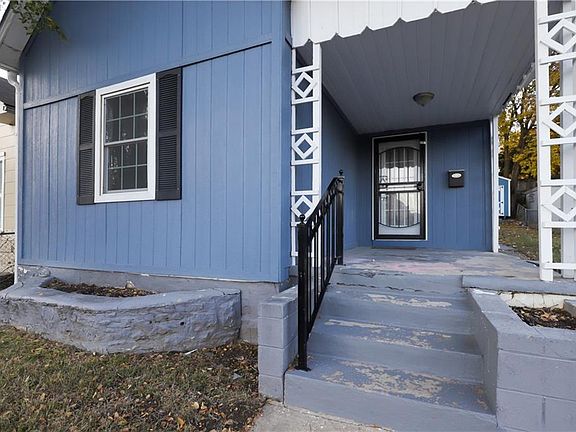 3rd image of 118 E Farmer St
