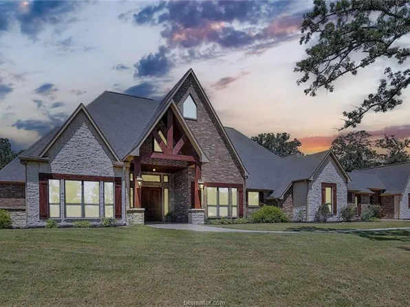 10682 Commonwealth Dr, Iola, TX 77861