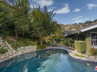 1131 N Norman Pl, Los Angeles, CA 90049