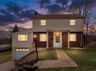 2 Oakridge Rd, Pittsburgh, PA 15229
