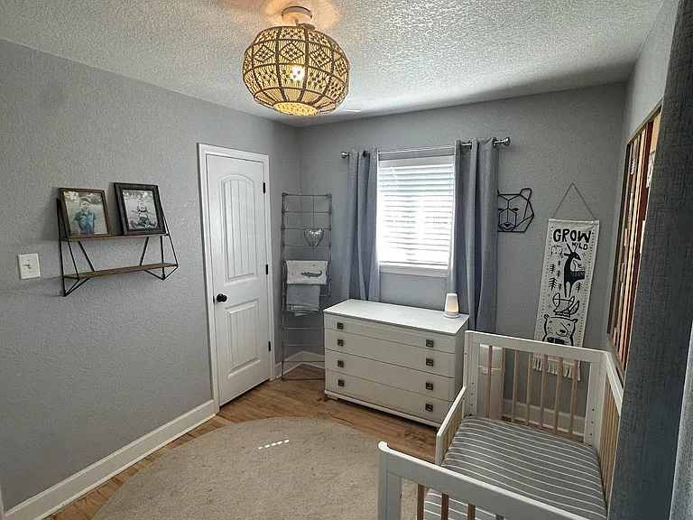 3520 Magnolia St — Photo 21
