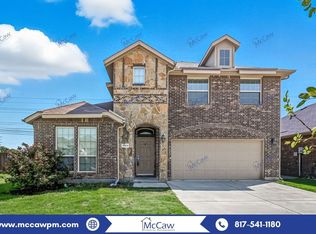 1124 Salem Dr, Denton, TX 76208