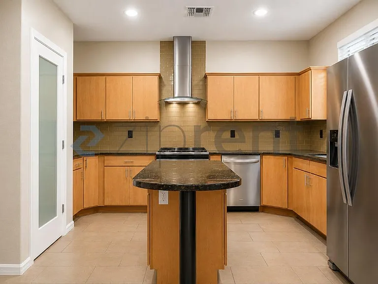 2315 E Pinchot Ave #128 — Photo 33