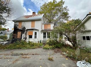 7 Clinton St, Milo, ME 04463