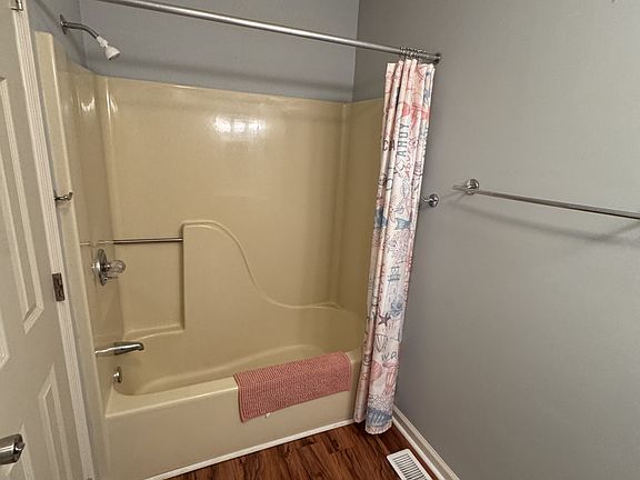 5th image of 3700 Golf Colony Ln #21B-1-1