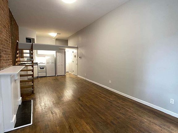 4th image of 206 W 83rd St APT 1F