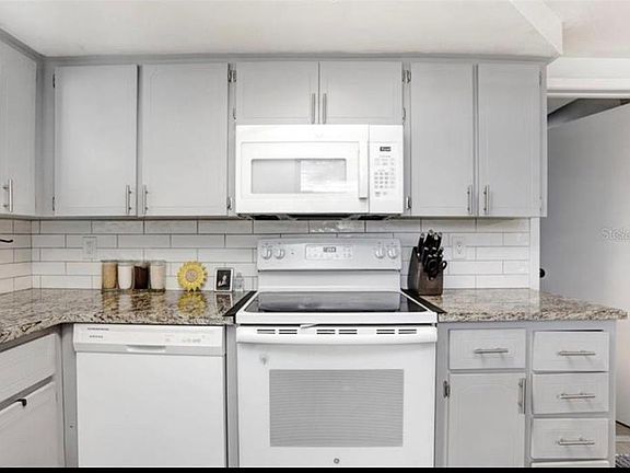 3rd image of 9040 Lunar Ln