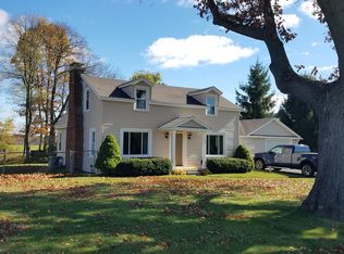 2589 Lake Pleasant Rd S, Osseo, MI 49266