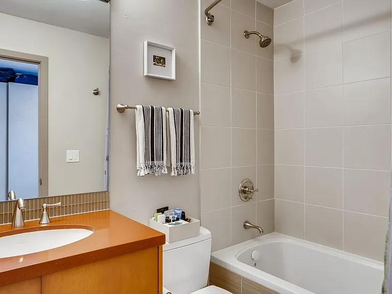 3209 Shoshone St — Photo 16