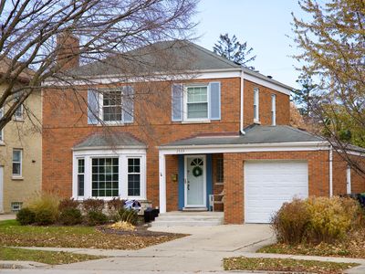 2523 Hastings Ave, Evanston, IL, 60201