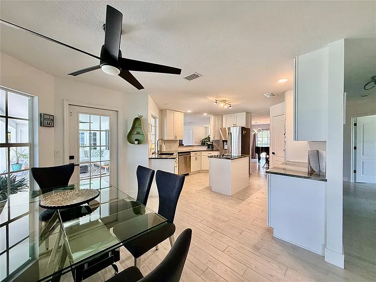 12830 Florida Ave — Photo 25
