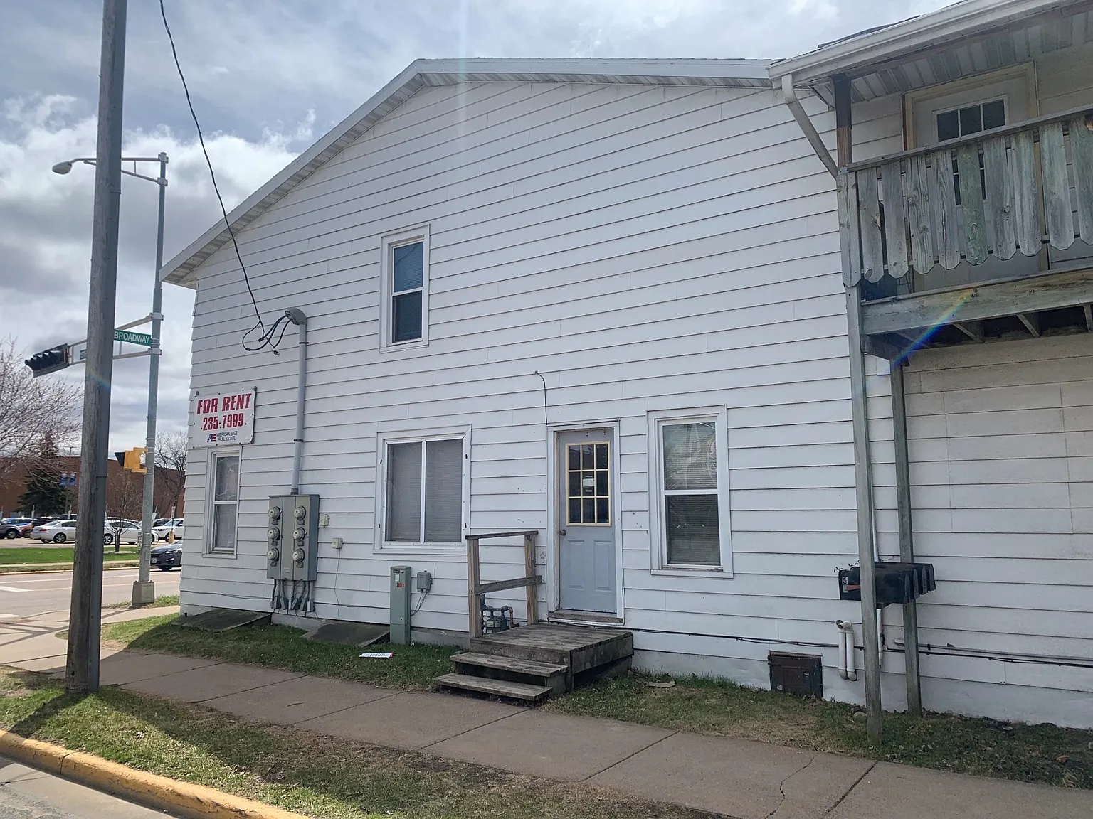 2 bed, $640 — Photo 1