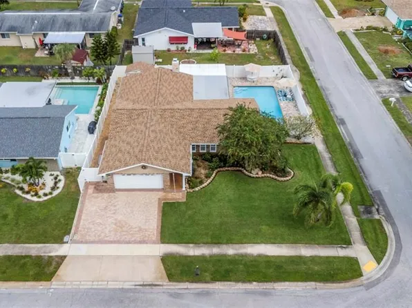 10909 127th Ave, Largo, FL 33778