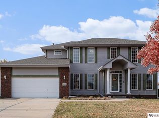 11922 S 51st St, Papillion, NE 68133