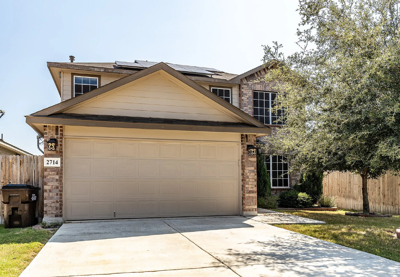 5 bed, 3.5 bath, 2791 sqft, $2,197 — Photo 1