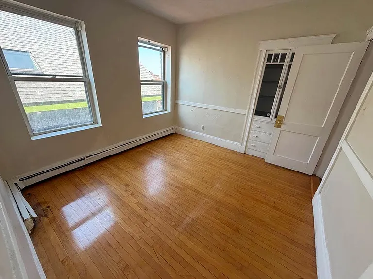 366 Centre St #9 — Photo 17