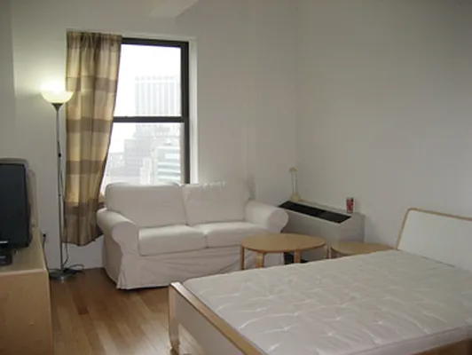 Rented by CCG Real Estate Brokerage | media 45