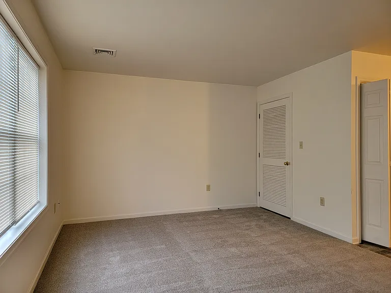 185 Tom Ave #C — Photo 8
