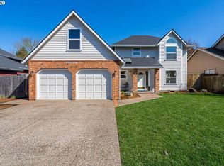 2945 Sarah Ln, Eugene, OR 97408