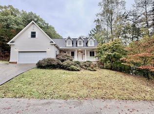 110 Robin Hood Dr, Morehead, KY 40351