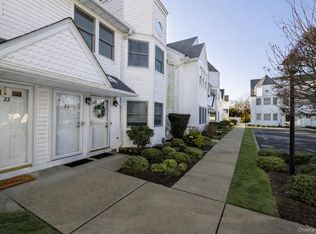 22 Ridgewood Drive, Wantagh, NY 11793