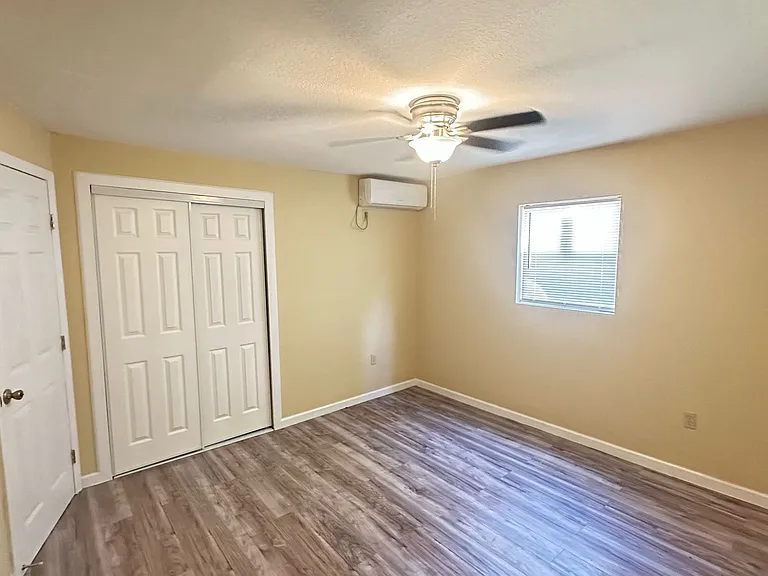 8004 N Alaska St — Photo 10