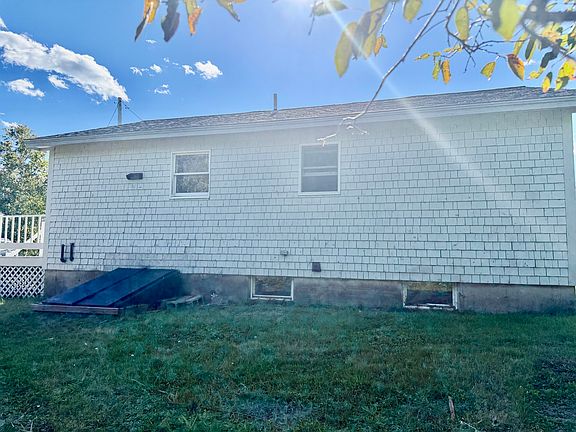 4th image of 1480 Cutler Road E