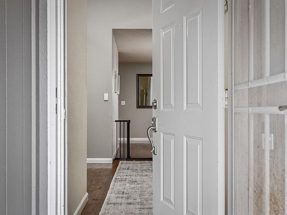 5th image of 1529 Garfield Court