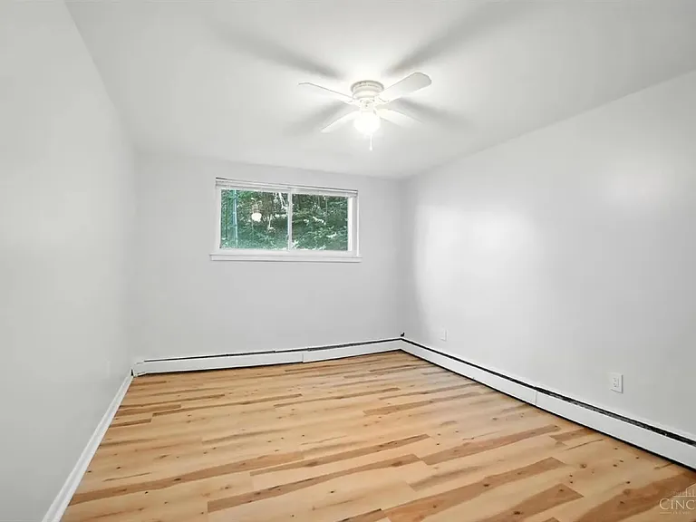 506 Main St — Photo 3