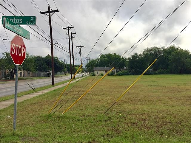 1st image of 1419 Montopolis Dr