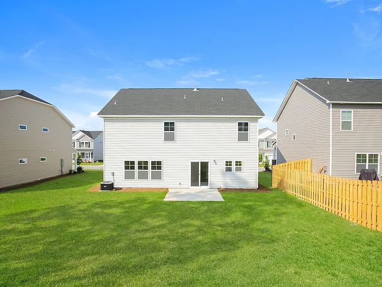 1021 Winter Way — Photo 15