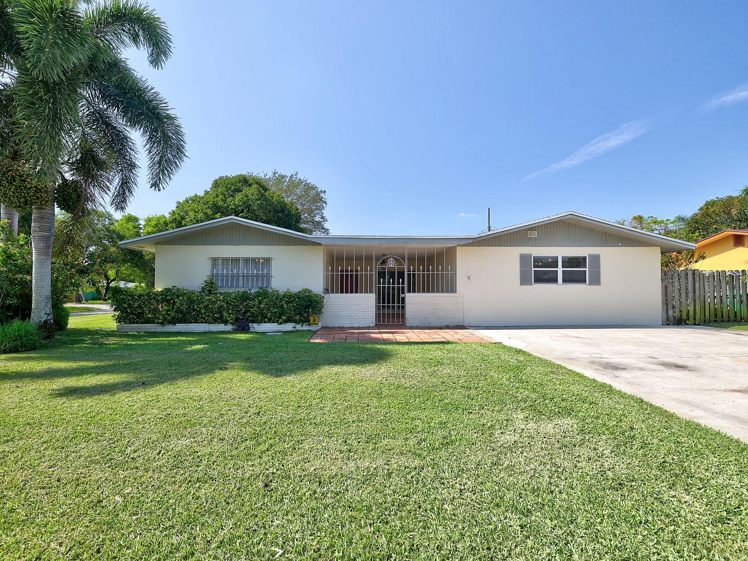 2401 Holiday Ct, Fort Pierce, FL 34982 Zillow