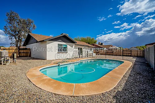 7003 W Sierra St Photo 1 7003 W Sierra St Photo 1