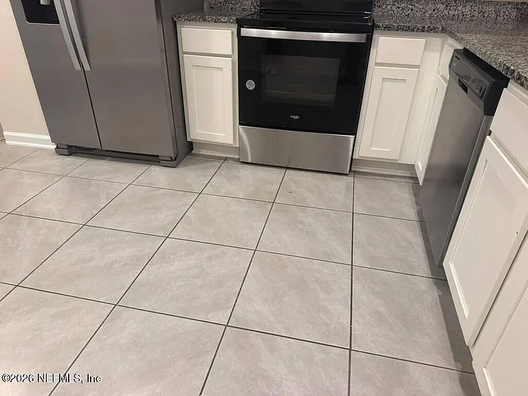 52 Pomona Way — Photo 9