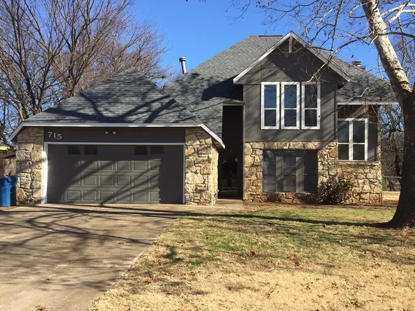 715 N Dryden Cir, Stillwater, OK 74075