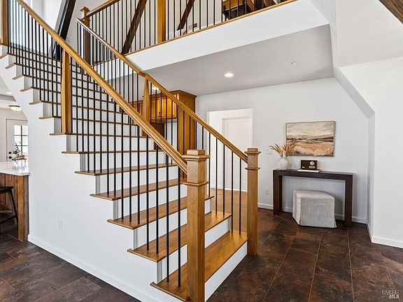 5th image of 1028 Eastridge Drive