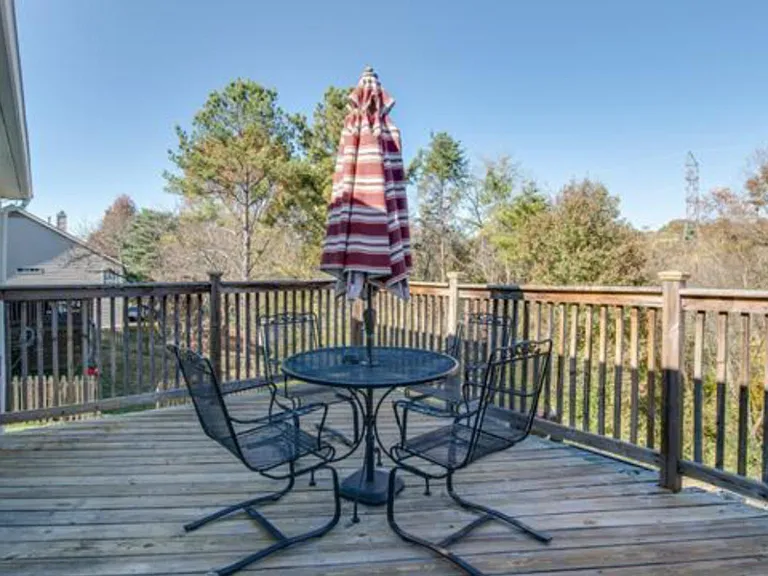 5308 Village Way — Photo 10