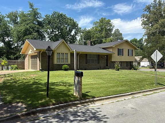 3rd image of 4900 Norh Moore Ln
