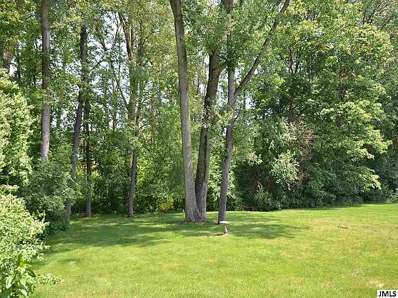 2nd image of 1616 N Dade Dr