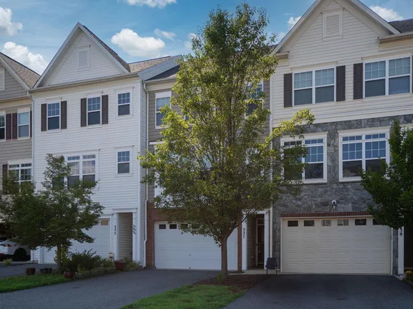 337 Woodstream Blvd, Stafford, VA 22556