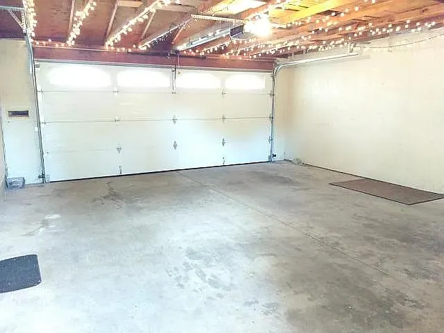 2 Car Garage