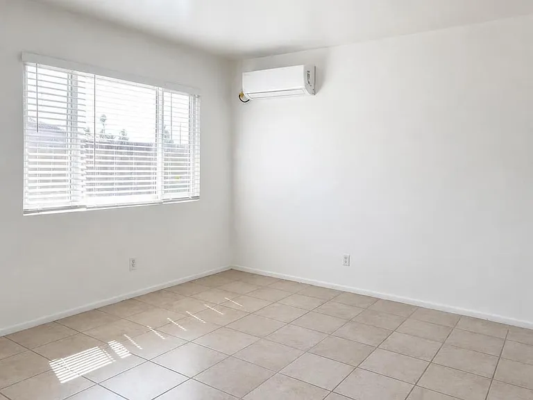 343 W Tramview Rd — Photo 9