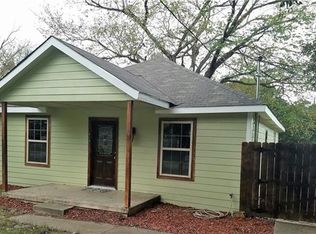 313 Lake Park Ave, Waxahachie, TX 75165