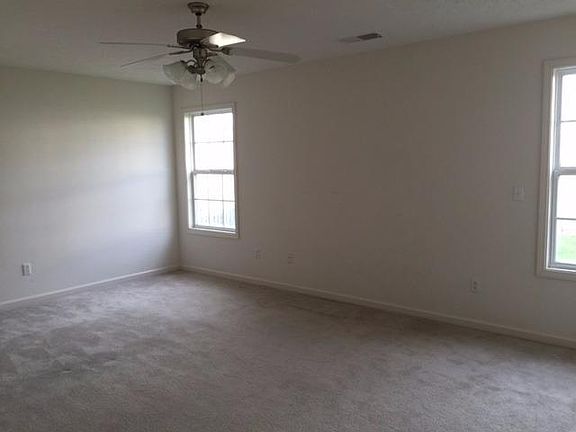 4th image of 3800 Winthrop Dr